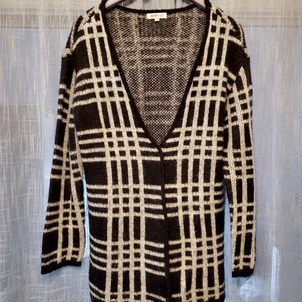 EUC Black and White checkered cardigan